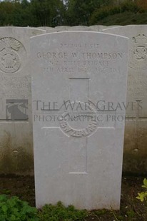 Doullens Communal Cemetery Extension No.1 - Thompson, George William